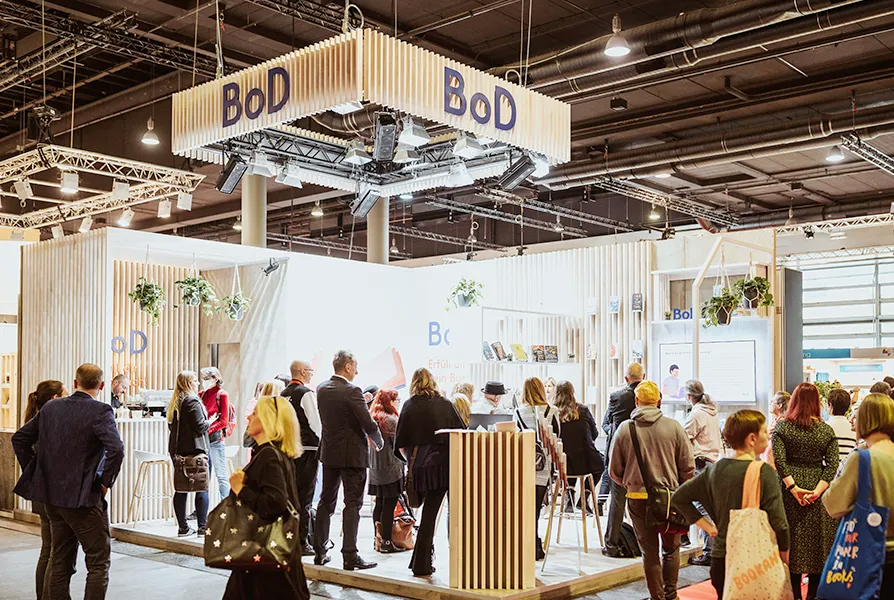BoD-Messestand mit Besuchern